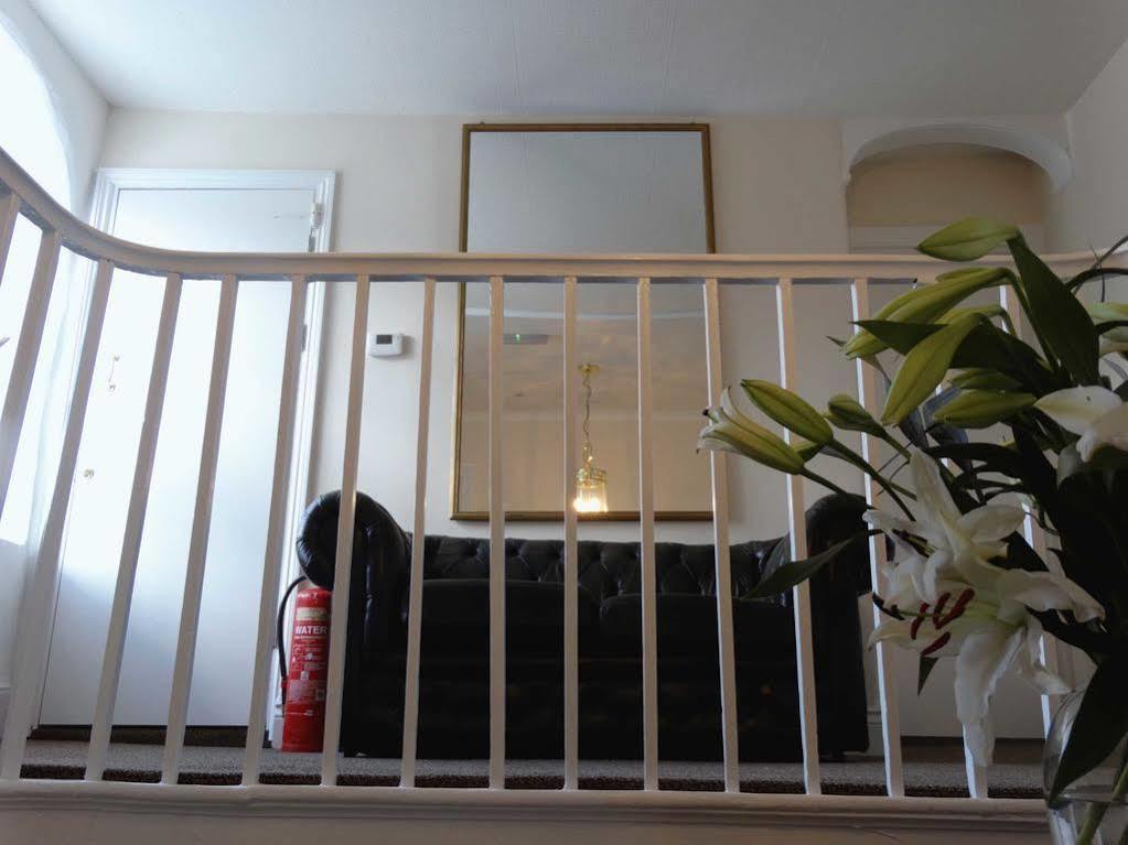 The Red Lion Hotel Oakford ภายนอก รูปภาพ
